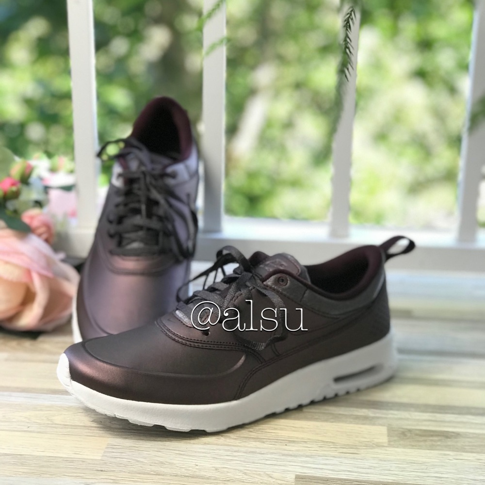 NWT Nike Air Max Thea PRM MTLC Mahogany WMNS - Picture 4 of 8
